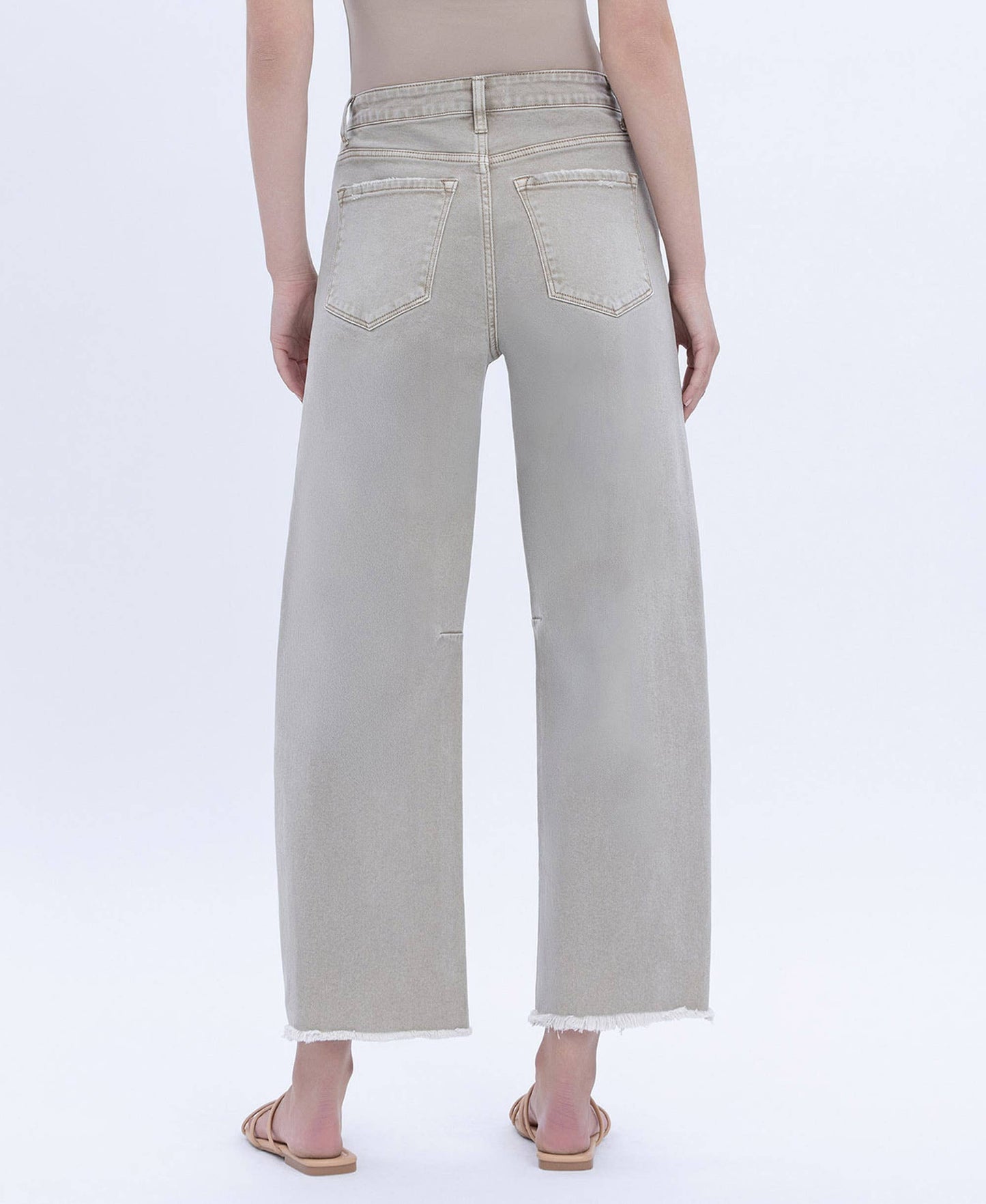 SUPER HIGH RISE FRAYED HEM WIDE BARREL LEG JEANS | CINDER