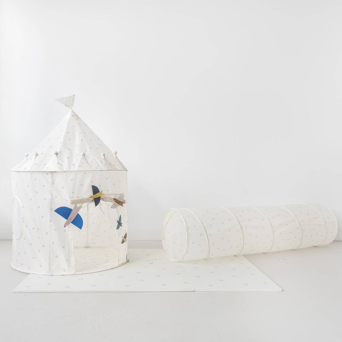 PHOEBE PLAY TUNNEL