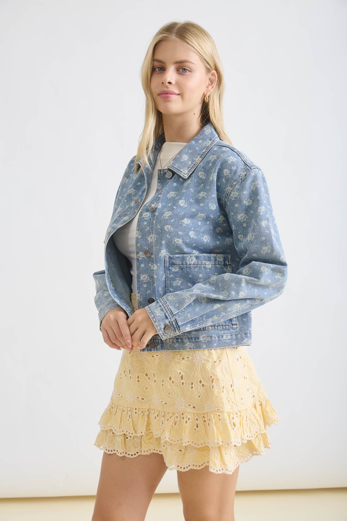 FIONA FLORAL JACKET: DENIM